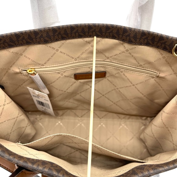 Michael Kors Mirella Medium EW Tote Bag & Trifold Wallet - Picture 6 of 11